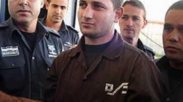 هيئة الأسرى تكشف عن جريمة منظمة بحق الأسير أمجد عوّاد