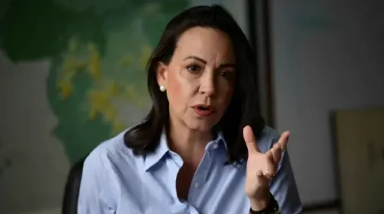 زعيمة المعارضة الفنزويلية تدعو إلى انتخابات "في أسرع وقت ممكن"