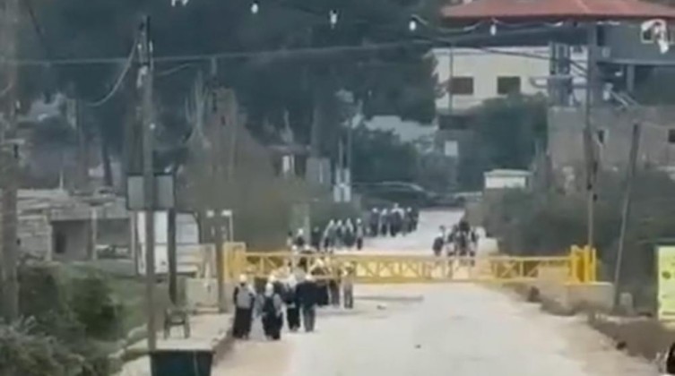 الاحتلال يغلق بوابة اللبن الشرقية جنوب نابلس
