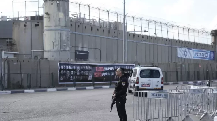 ظروف اعتقالية قاسية يعيشها أسرى غزة داخل سجن "جانوت"