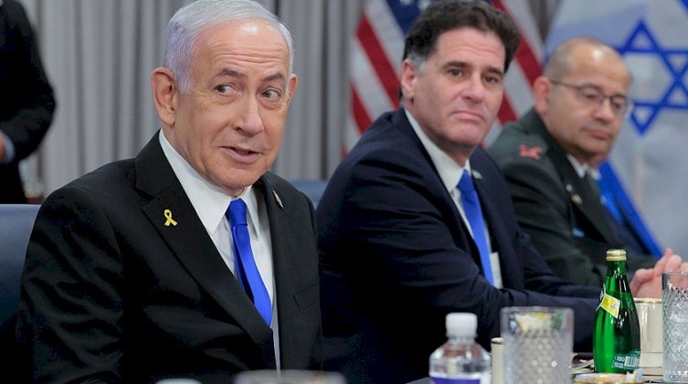نتنياهو يوعز ببدء مفاوضات مباشرة مع لبنان
