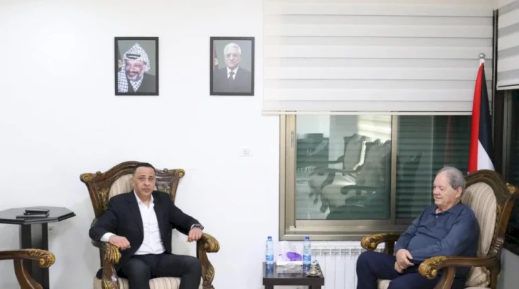 فتوح والقنصل المصري يبحثان تطورات الأوضاع الفلسطينية ووقف العدوان
