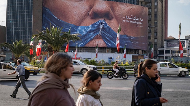 نيويورك تايمز: إيران قد تتبنى تكتيكات جديدة إذا تجددت الحرب