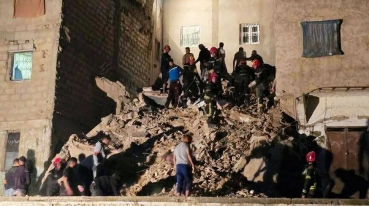 مصرع 5 أشخاص في انهيار مبنى بفاس شمالي المغرب