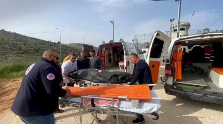 قوات الاحتلال تسلم جثمان شهيد قتلته قبل أشهر في قلقيلية