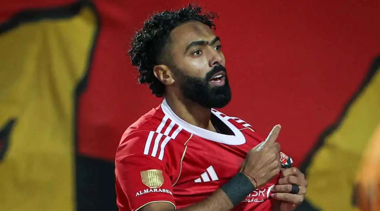 الأهلي يجدد عقد حسين الشحات لموسمين