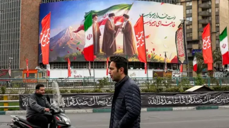 إيران تؤكد عدم وجود نية لتشييع خامنئي في الخارج