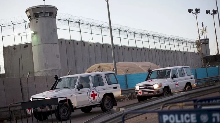 بالأسماء.. الاحتلال يفرج عن 7 أسرى من قطاع غزة