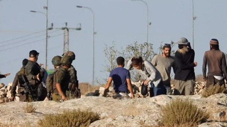إصابة فلسطيني باعتداء للمستوطنين قرب بيت لحم
