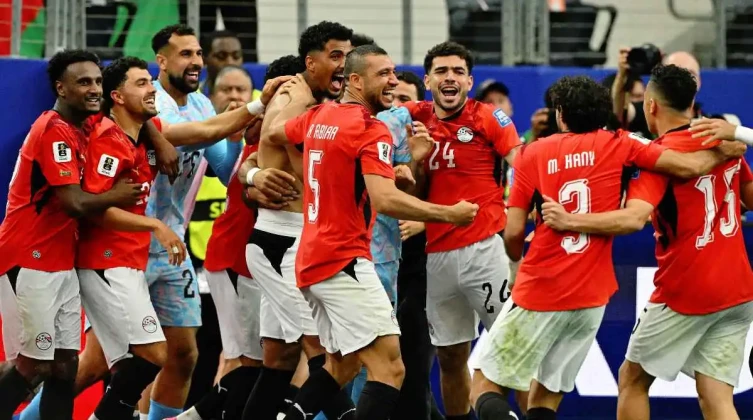 الذكاء الاصطناعي يتوقع الفائز في مباراة مصر والأرجنتين