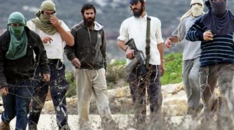 الاحتلال والمستوطنون نفذوا 11,074 اعتداءً في الضفة