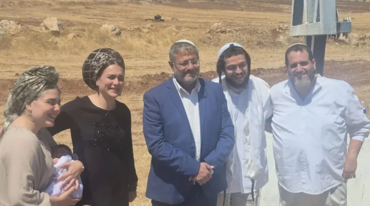بن غفير يقتحم المغير شمال شرق رام الله