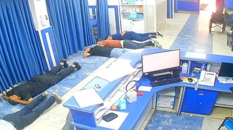 الاحتلال يقتحم مستشفى نابلس التخصصي ويعتدي على الطاقم الطبي