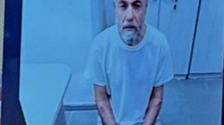 إعلام الأسرى يحذر من تصفية الطبيب حسام أبو صفية