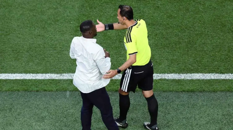 9 حكام ينتظرون الظهور الأول في مونديال 2026