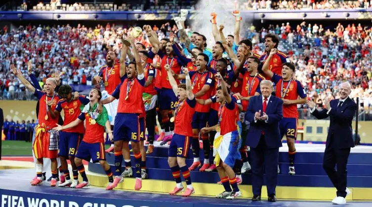بعد التتويج بالمونديال.. كم سيحصل كل لاعب في منتخب إسبانيا؟