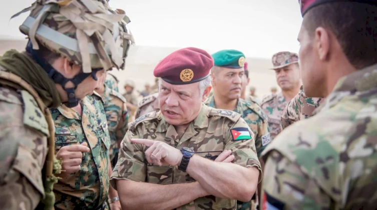 الجيش الأردني يعترض 4 صواريخ و4 مسيرات إيرانية