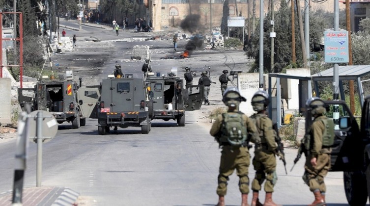 الاحتلال يعتقل 15 عاملًا من غزة خلال اقتحام مدينة قلقيلية