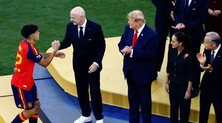 فيفا يمنح أبطال العالم خواتم ذهبية لأول مرة