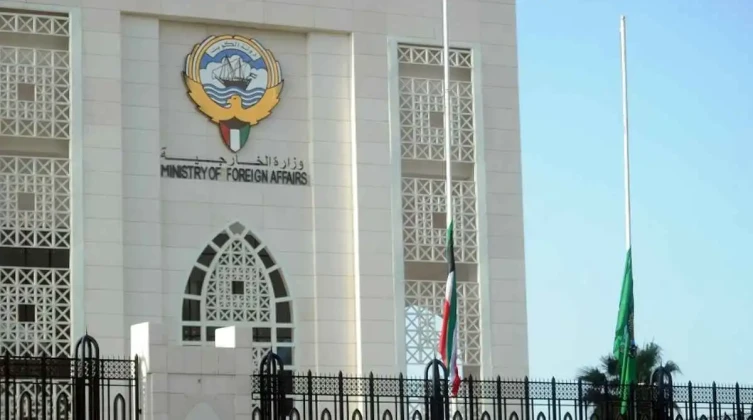 الكويت تدين استهداف منشآتها بطائرات مسيّرة