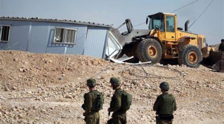 الاحتلال يهدم منشآت زراعية ويجرف أراضي في دوما جنوب نابلس