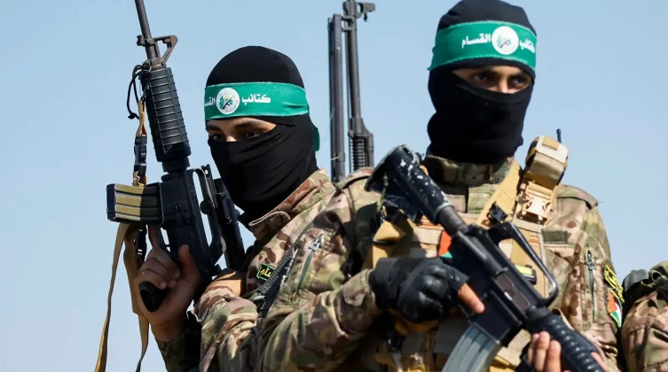 نزع سلاح حماس.. هل يكون بداية لمرحلة جديدة في غزة؟