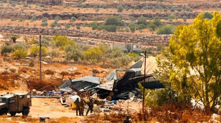 نابلس: الاحتلال يهدم منشآت زراعية ويردم بئر مياه في بيت دجن
