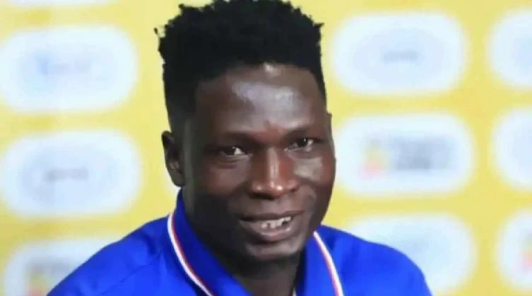 وفاة قائد منتخب أوغندا ديفيد أووري بعد اعتداء في كامبالا