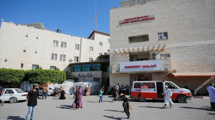 الصحة تدين قصف مخازن الأدوية في مستشفى شهداء الأقصى