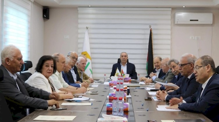 التنفيذية" تبحث الأوضاع في الأراضي الفلسطينية وترحب باتفاق غزة