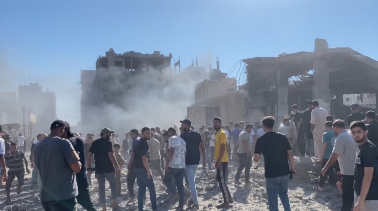 8 شهداء بينهم طفلان في غزة وقصف وإطلاق نار إسرائيلي متواصل