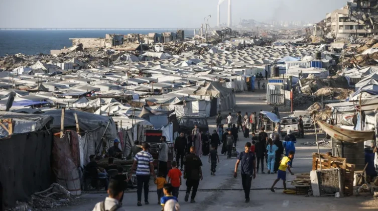 الأشغال بغزة: 250 ألف أسرة بحاجة عاجلة إلى "كرافانات"