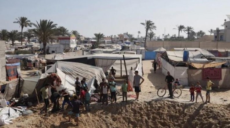 4 إصابات إحداها خطيرة برصاص الاحتـلال في مواصي خانيونس