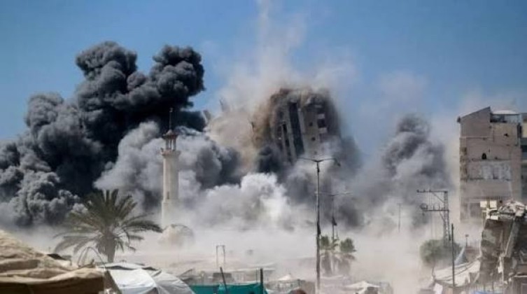 قصف مدفعي وإطلاق نار إسرائيلي يستهدف مناطق عدة في غزة