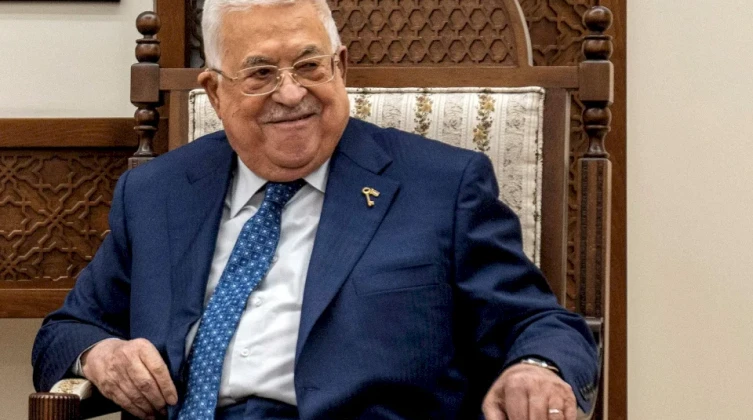 الرئيس عباس يرحب بالبيان الدولي الرافض لمخطط E1