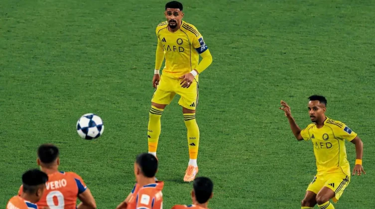 حقيقة انتقال عبد الرحمن غريب إلى الاتحاد السعودي