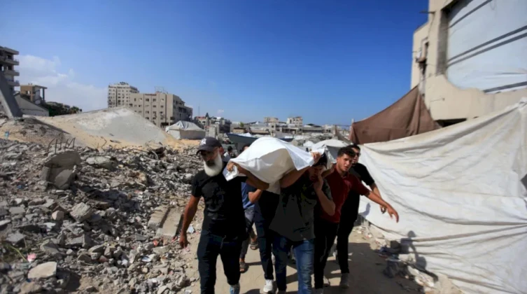 شهيد متأثرًا بجروحه.. الاحتلال يواصل خروقاته لوقف إطلاق النار في غزة