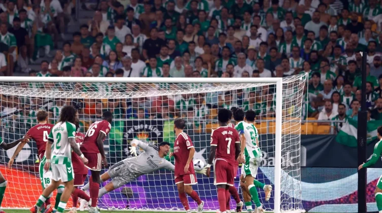 نتائج مباريات الجمعة.. خسارة ريال مدريد وانتصارات ليفربول والهلال والأهلي