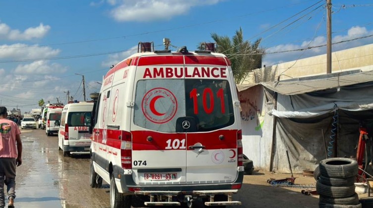 96 مسافرًا يغادرون غزة عبر معبر رفح لتلقي العلاج