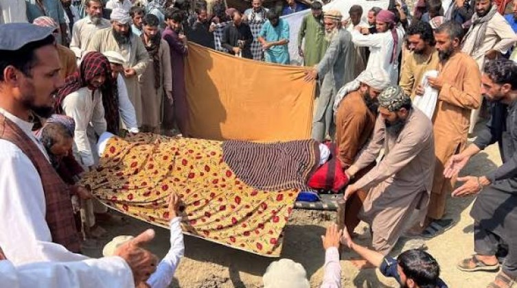 وزارة الدفاع الأفغانية: مقتل 28 مقاتلاً بعد عبورهم من باكستان
