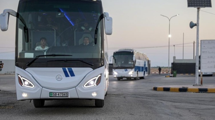 عودة 53 مريضًا إلى غزة بعد استكمال علاجهم في الأردن