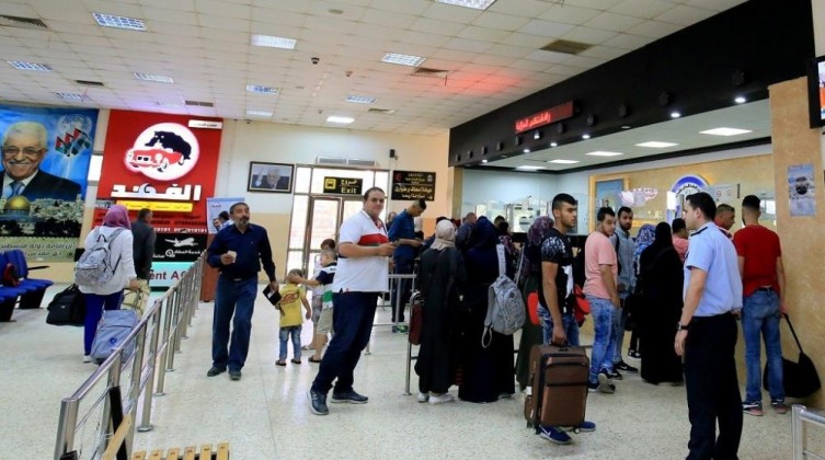 38 ألف مسافر تنقلوا عبر معبر الكرامة الأسبوع الماضي