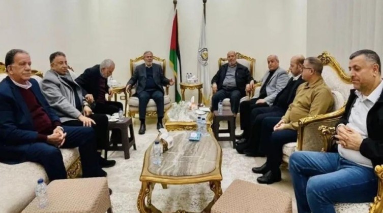 حماس تبحث مع فصائل فلسطينية في القاهرة ملف الانتخابات والوحدة الوطنية