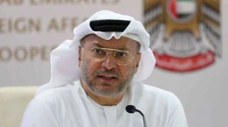 قرقاش: الإمارات تبني مكانتها بالإنجاز لا بالسجالات