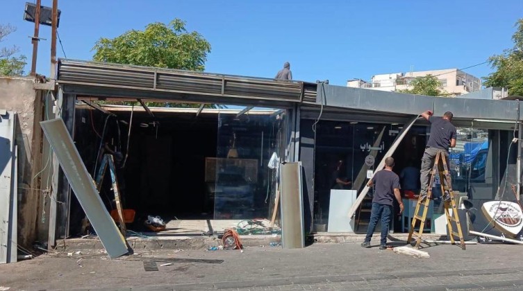 الاحتلال يُجبر مقدسيًا على هدم 5 منشآت تجارية في وادي الجوز
