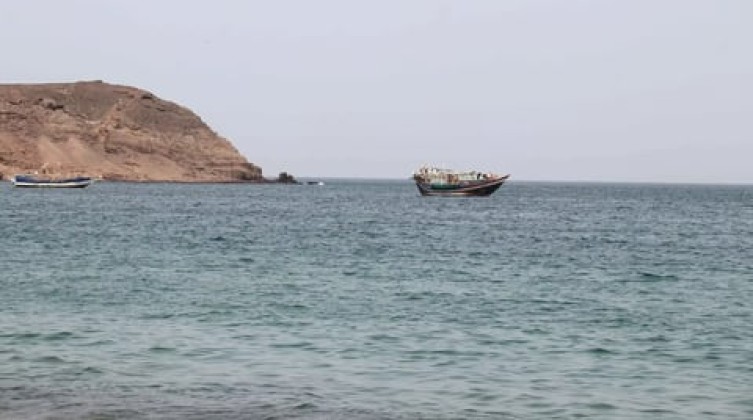 جيبوتي تؤكد حرية الملاحة في باب المندب وتدعو لحل سياسي في اليمن