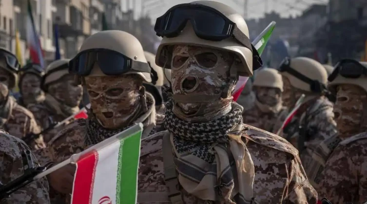 الحرس الثوري الإيراني يعلن تفكيك خلية مسلحة في سيستان وبلوشستان