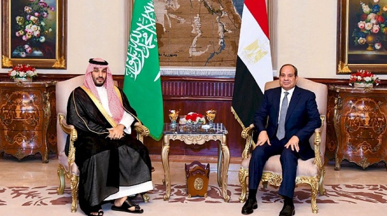 السيسي: الدعم العسكري المصري للسعودية دفاعي ولا يشمل مهاجمة اليمن